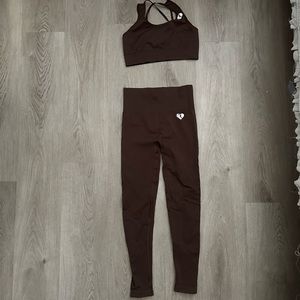 Women’s best brown workout set